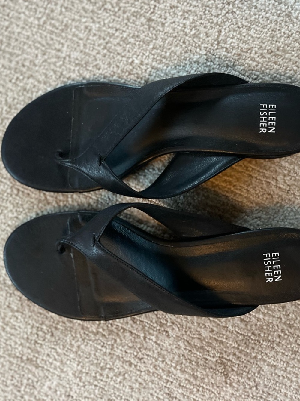 NEW Eileen Fisher Black Leather Thong Sandals